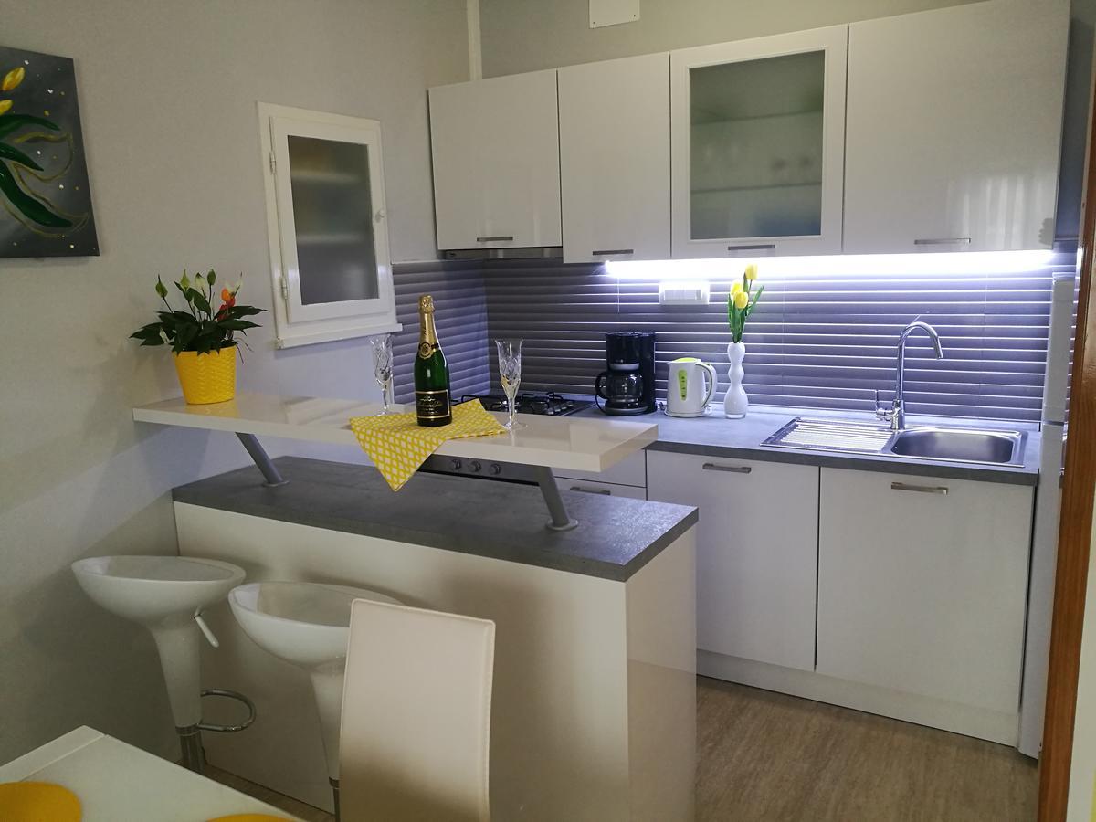 Apartment Cozy シベニク エクステリア 写真